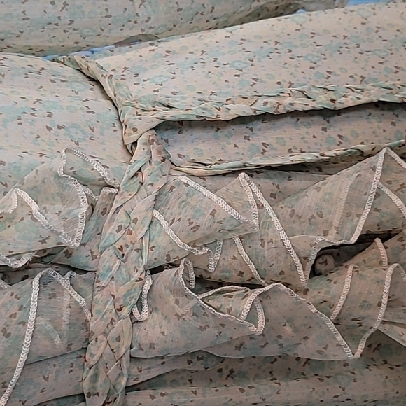 LABELRAIL x Collyer Twins Maxi Dress with Ruffle details - Picture 5 of 14